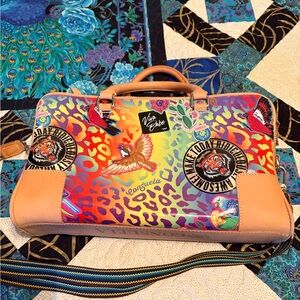 Consuela Satchel carried once